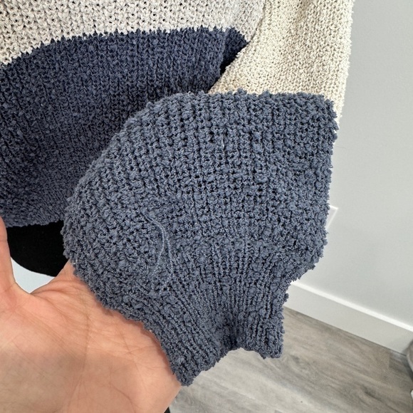 Debut Knit Oversized Bubble Sleeve Sweater XS - Picture 8 of 8